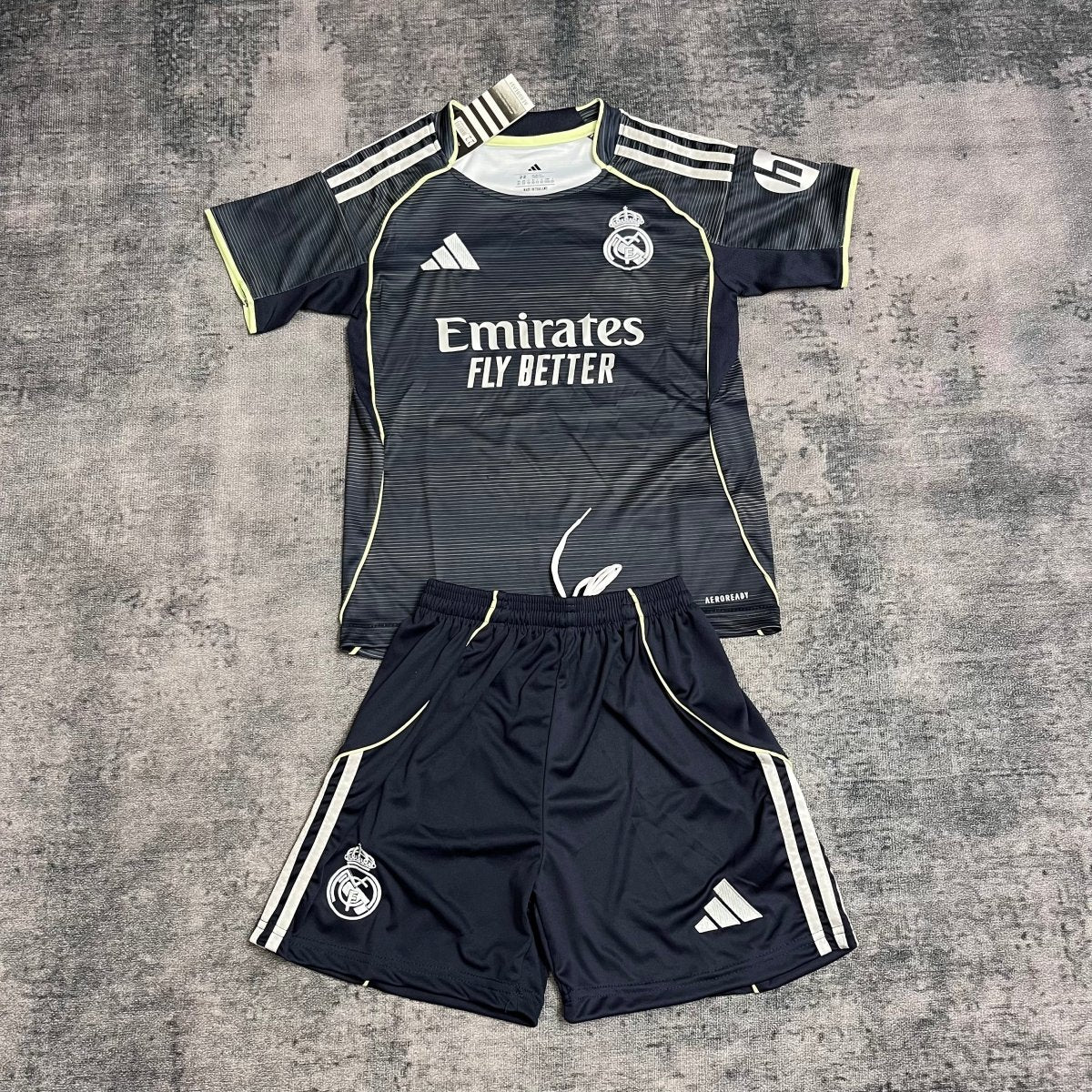 Conjunto Infantil Real Madrid 2025/26 – DA Sports Oficial