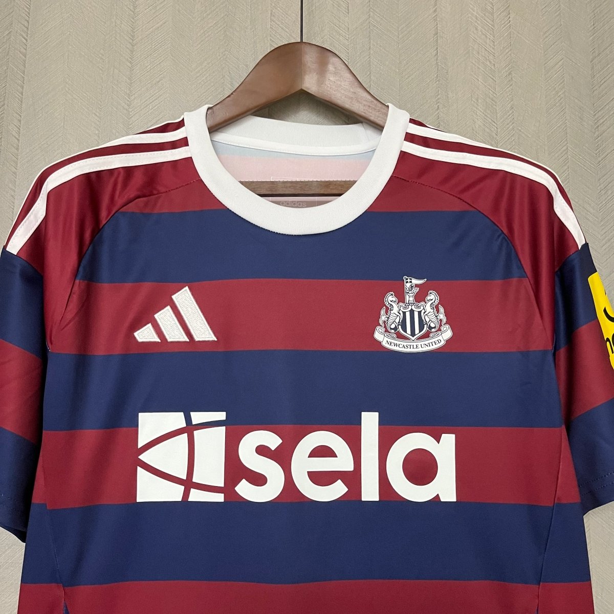 Camisa Newcastle United 24/25 Azul e Vermelha