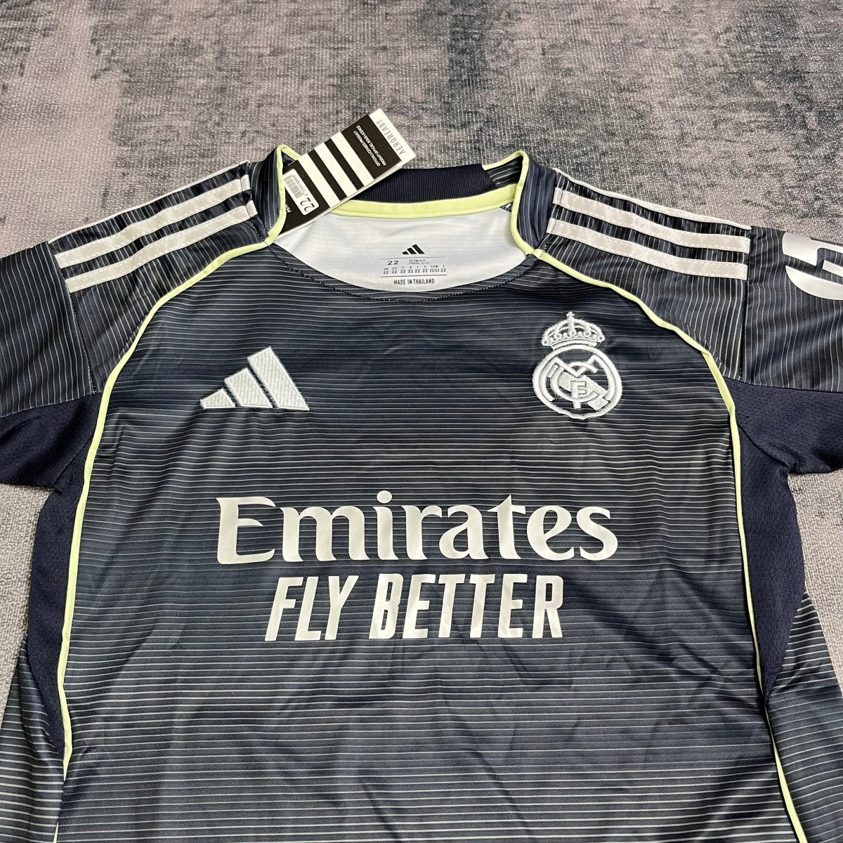 Conjunto Infantil Real Madrid 2025/26