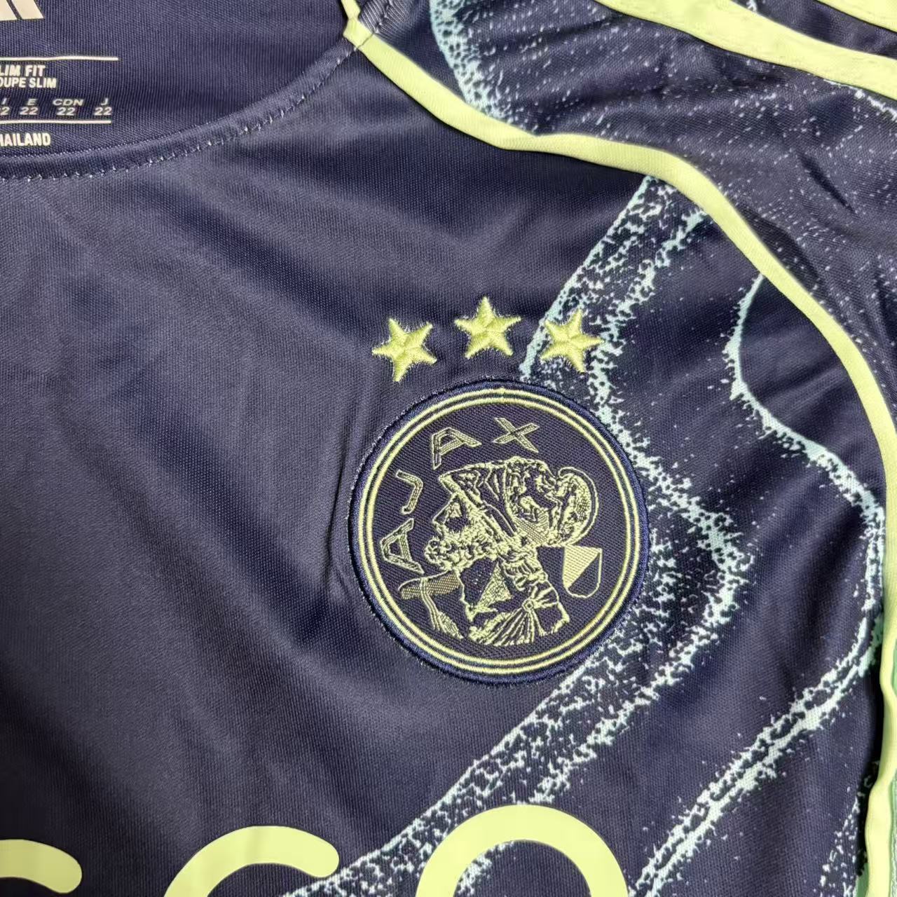 Conjunto Infantil Ajax 2025/26