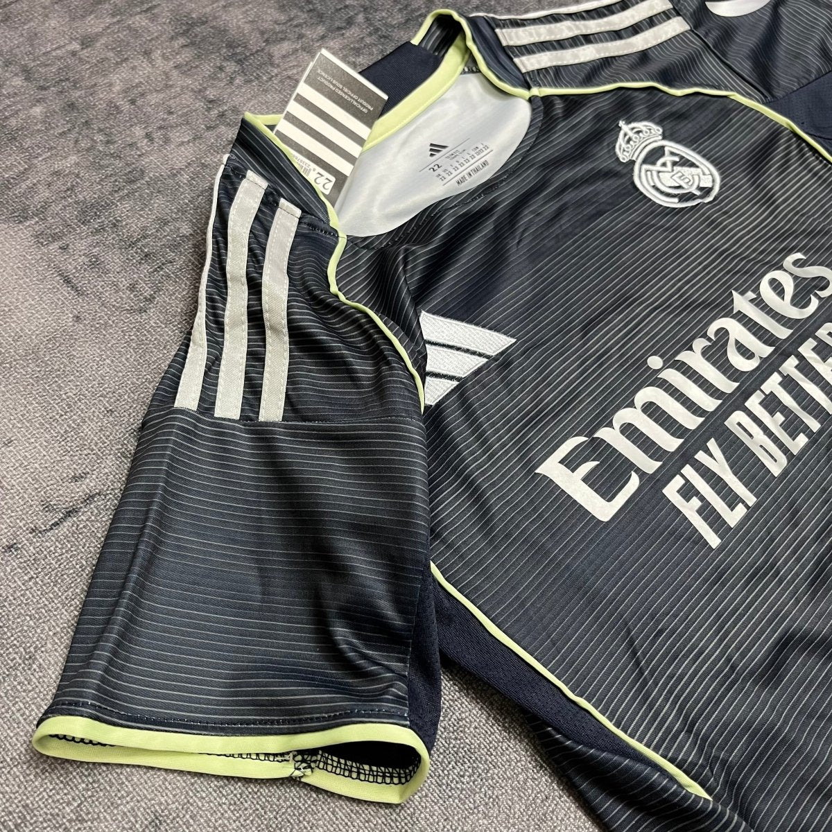 Conjunto Infantil Real Madrid 2025/26