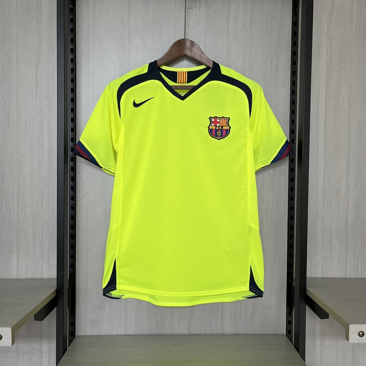 Barcelona Retro 2005/06 away - DA Sports Oficial