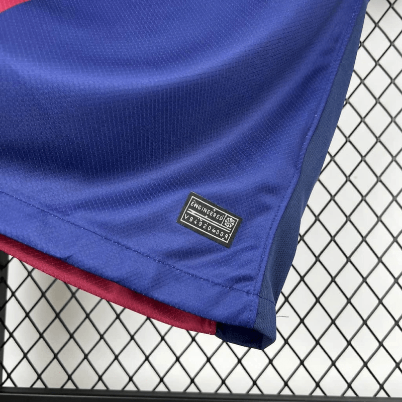 Camisa Barcelona Edição Especial Taylor Swift 2025 - Vermelha e Azul - (Feminina) - DA Sports Oficial