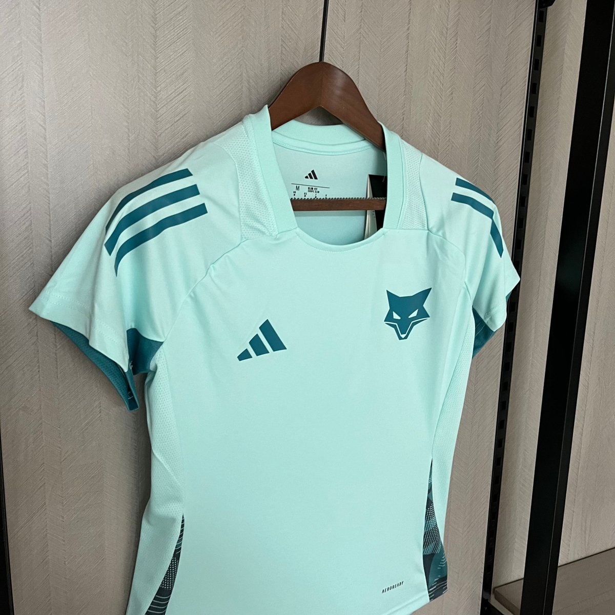 Camisa Cruzeiro 25/26 Treino Adidas - Azul Turquesa - (Feminina) - DA Sports Oficial
