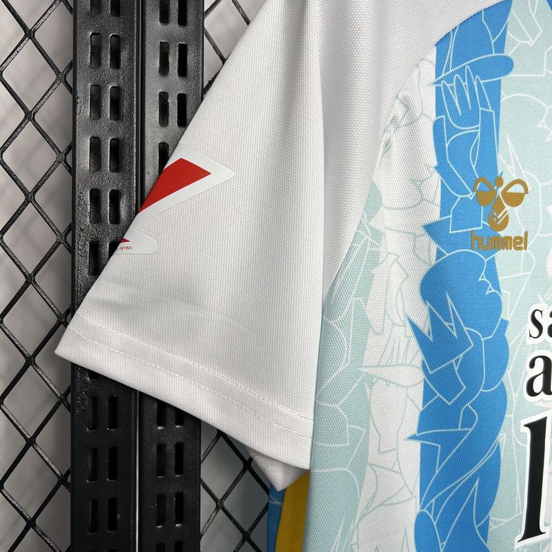 Camisa do Málaga I 24/25 - Branca e azul - DA Sports Oficial