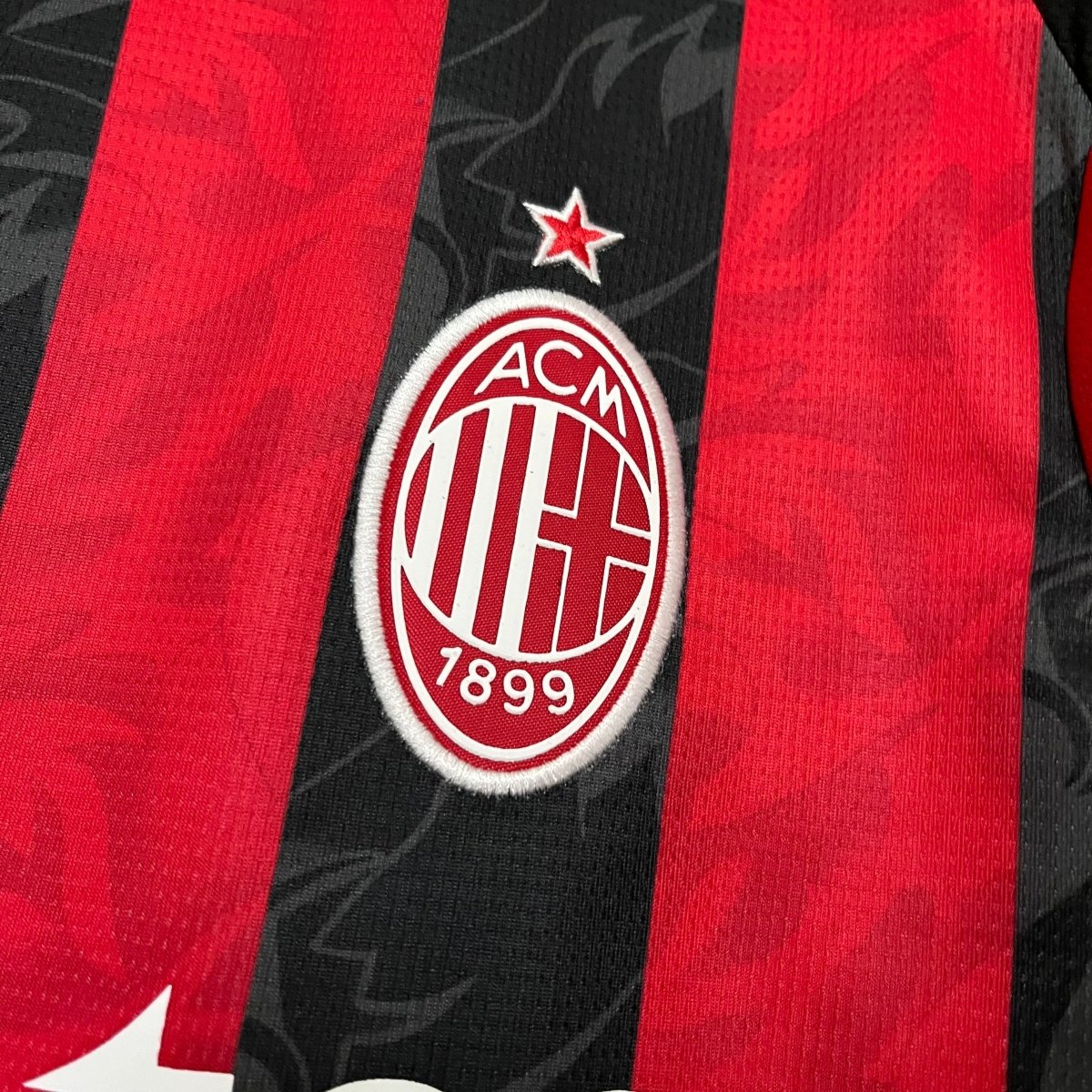 Camisa do Milan Titular 2025 Vermelha+preta - DA Sports Oficial