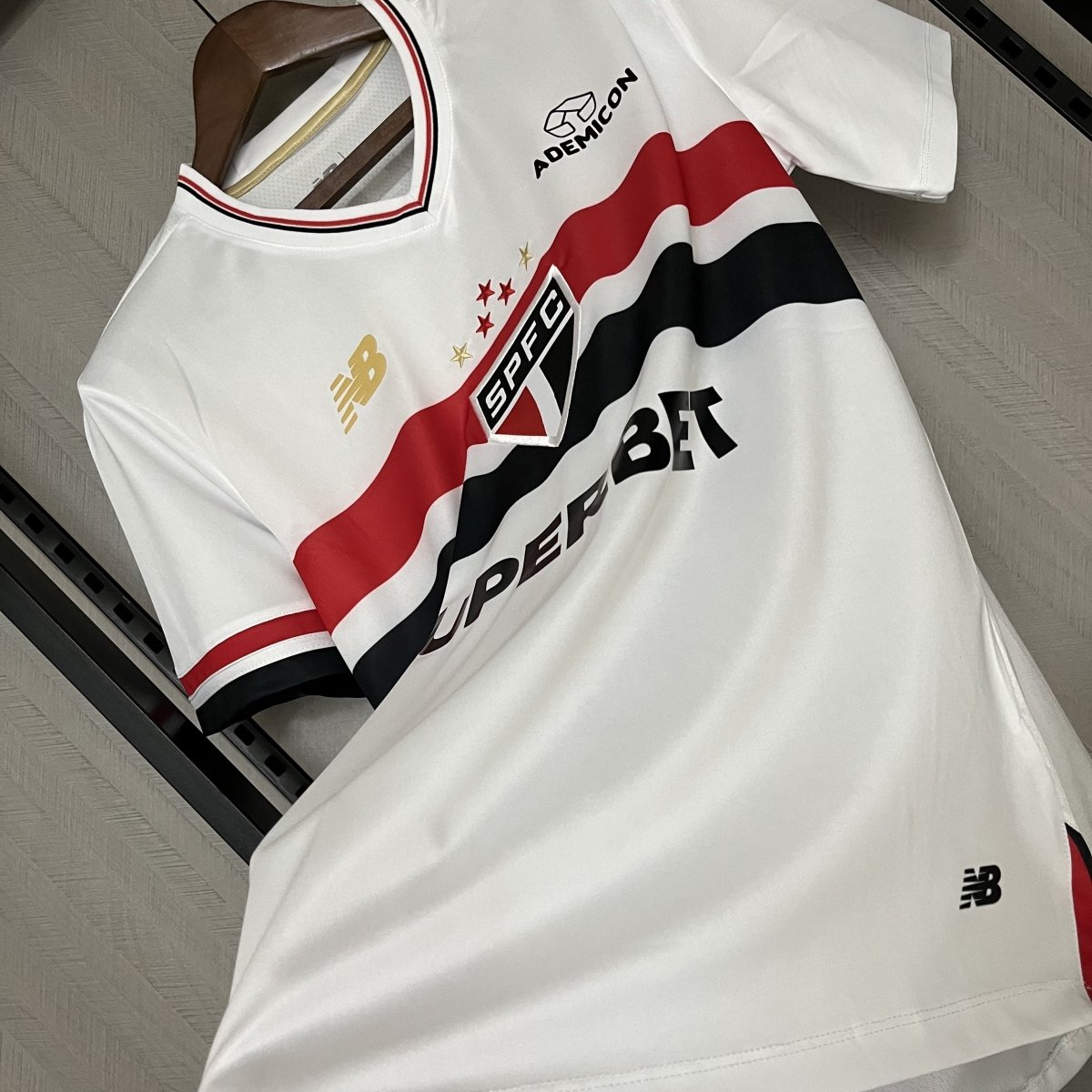 Camisa São Paulo 25/26 Casa New Balance Masculina - Branco+Vermelho - DA Sports Oficial