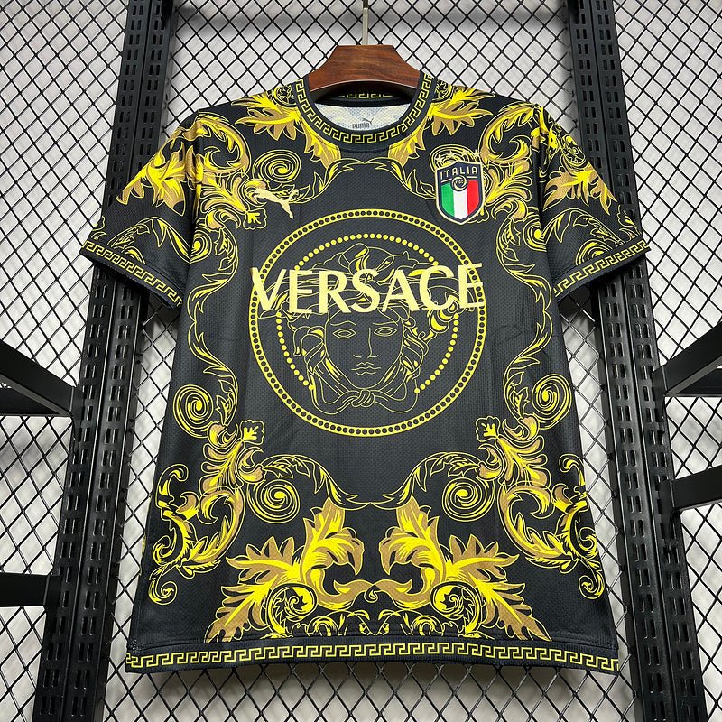 Camisa Seleção Itália x Versace - Puma - Preto e Dourado - DA Sports Oficial