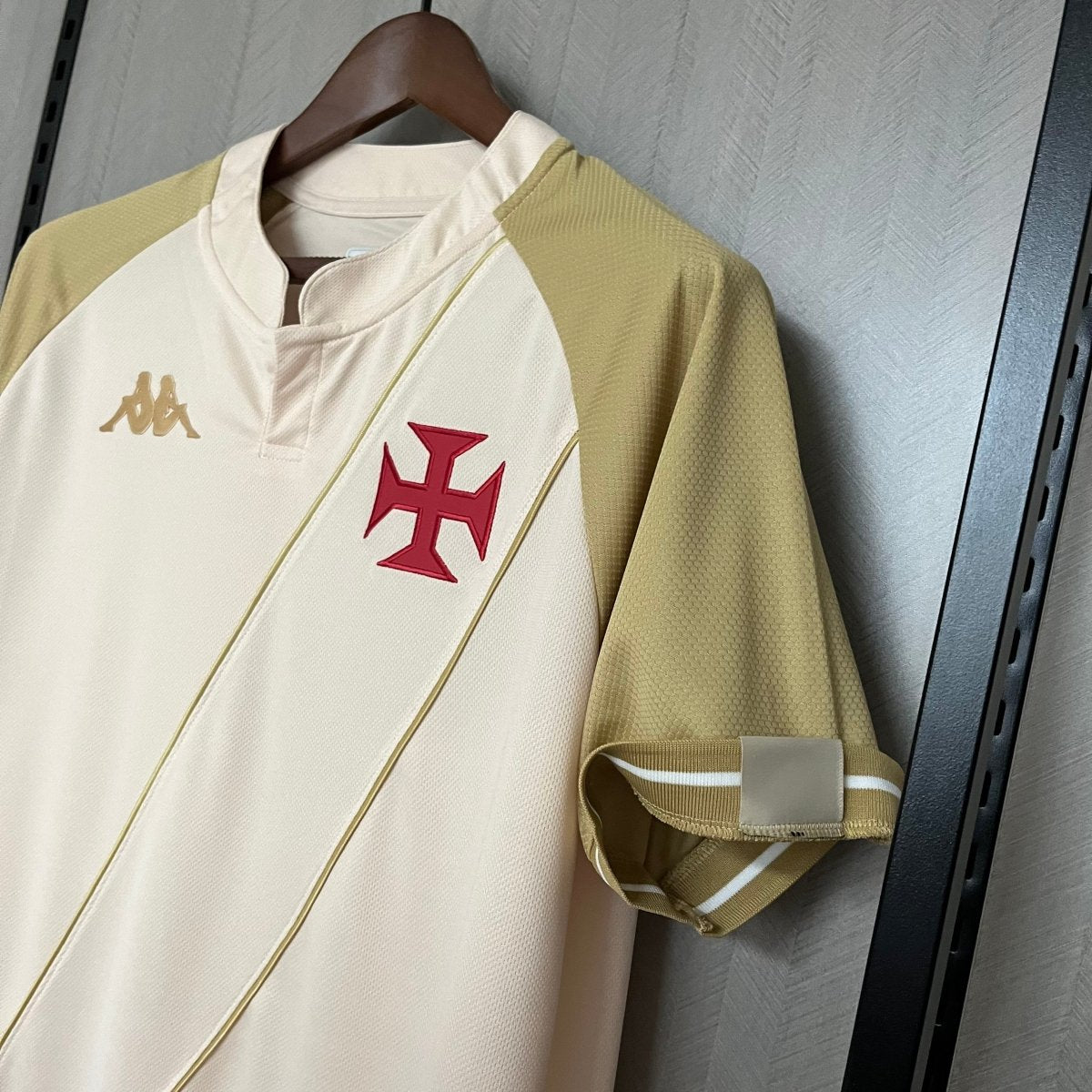 Camisa Vasco III 24/25 Kombat Kappa Masculina - Bege - DA Sports Oficial