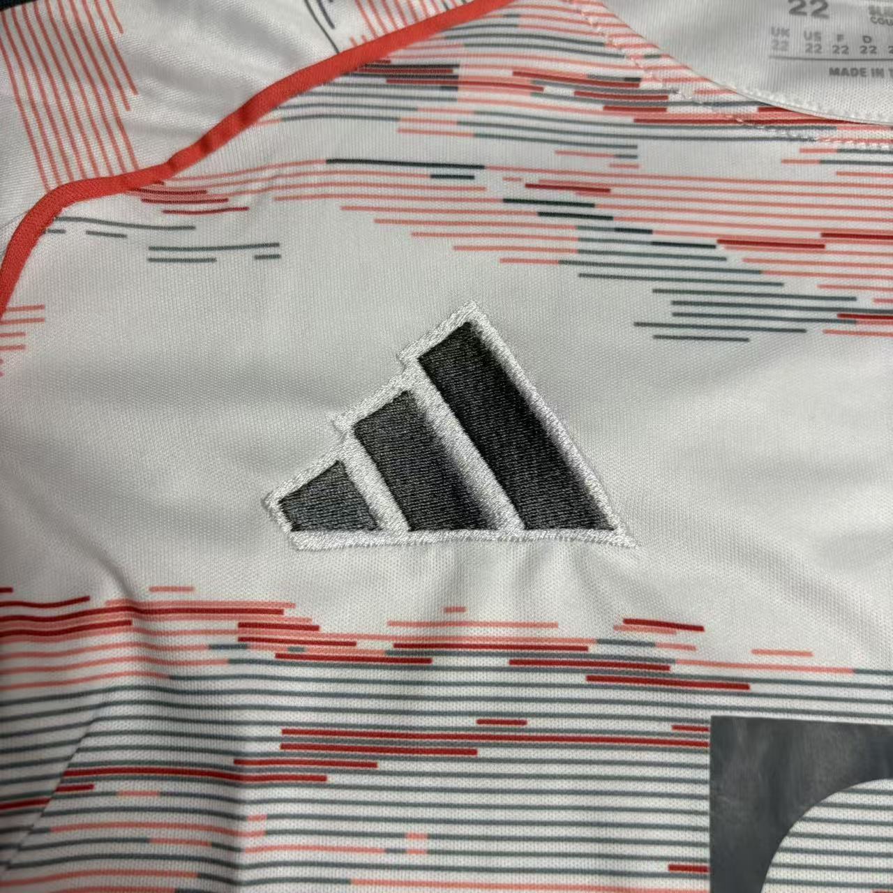 Conjunto Infantil Bayern de Munique 2025/26