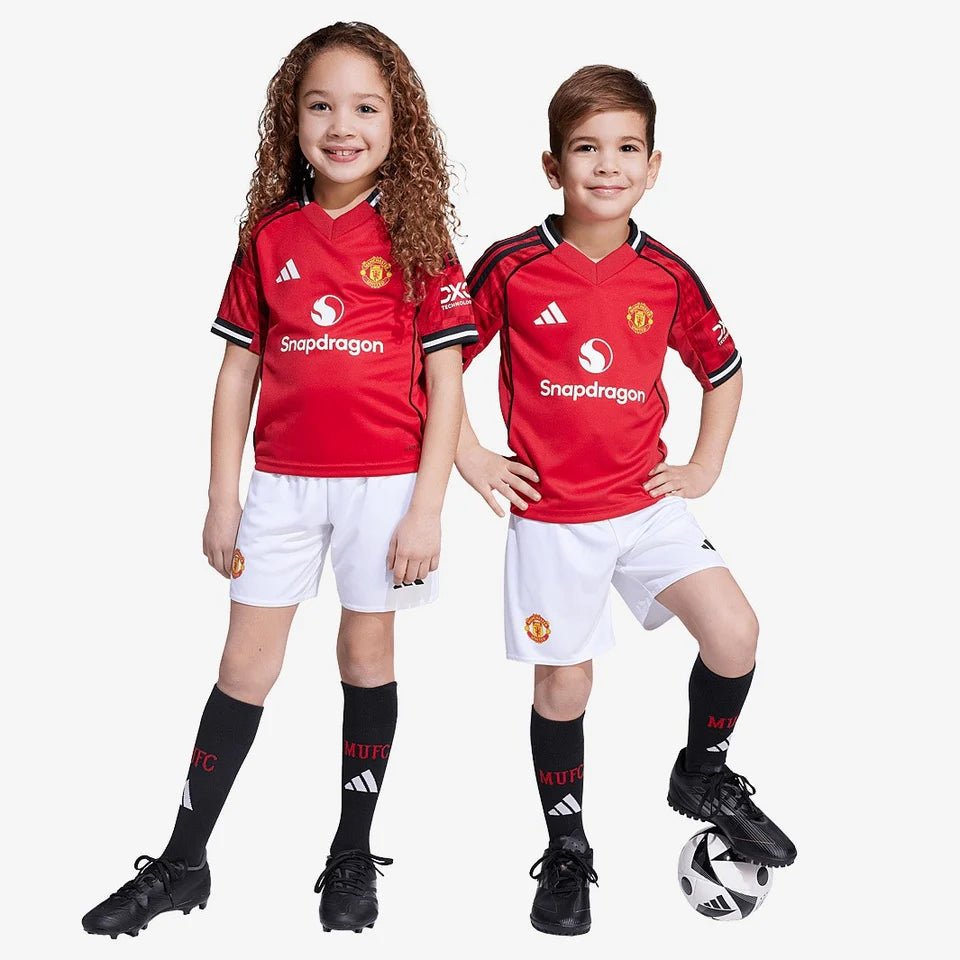 Conjunto Infantil Adidas Manchester United 2025/26 Torcedor - DA Sports Oficial