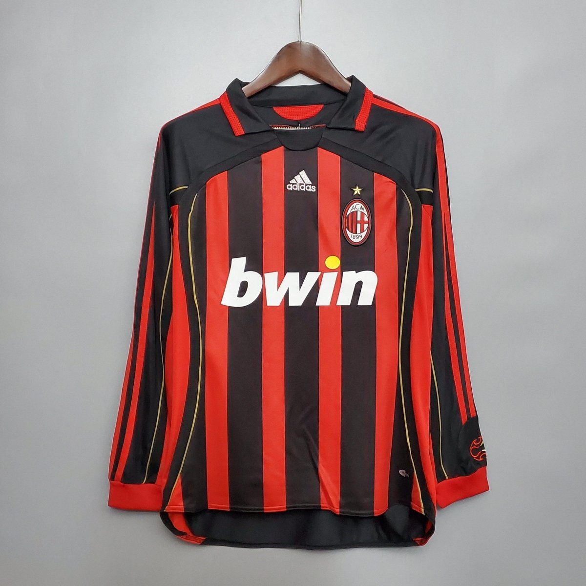 AC Milan adidas シャツ M Camisa Manga Longa Milan 06/07 Adidas - Preto e Vermelho – DA