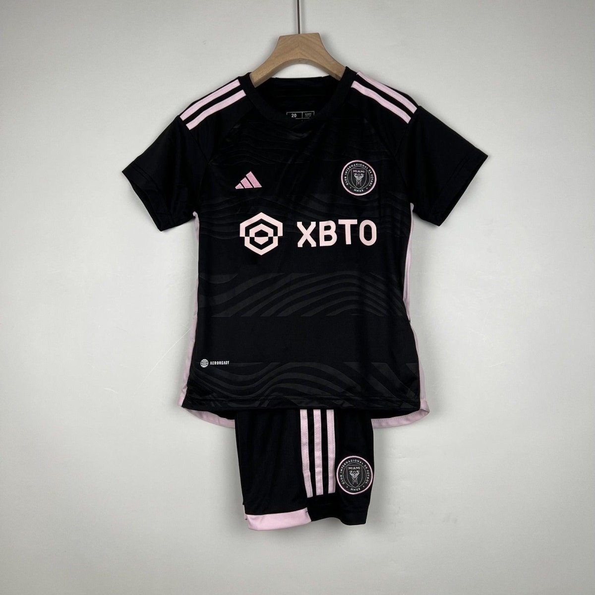 Kit Infantil Inter Miami I 23/24 Adidas - Preto e Rosa - DA Sports Oficial