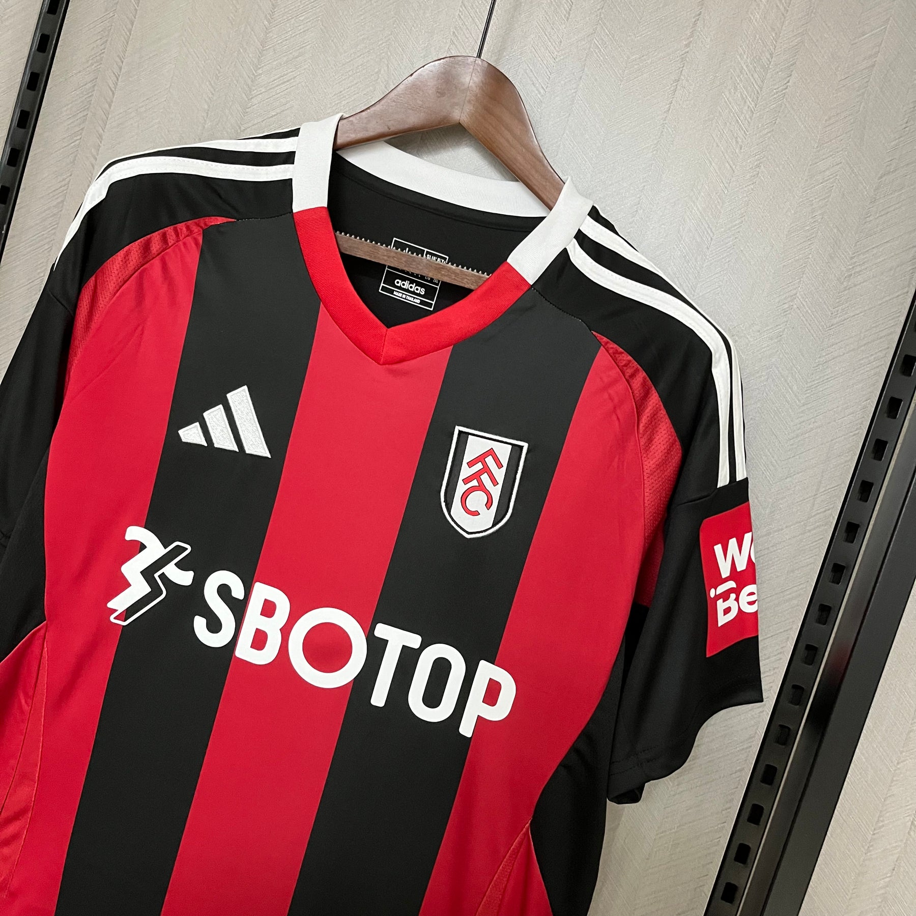 Camisa Fullham lI 24/25 Adidas - Preta e Vermelha