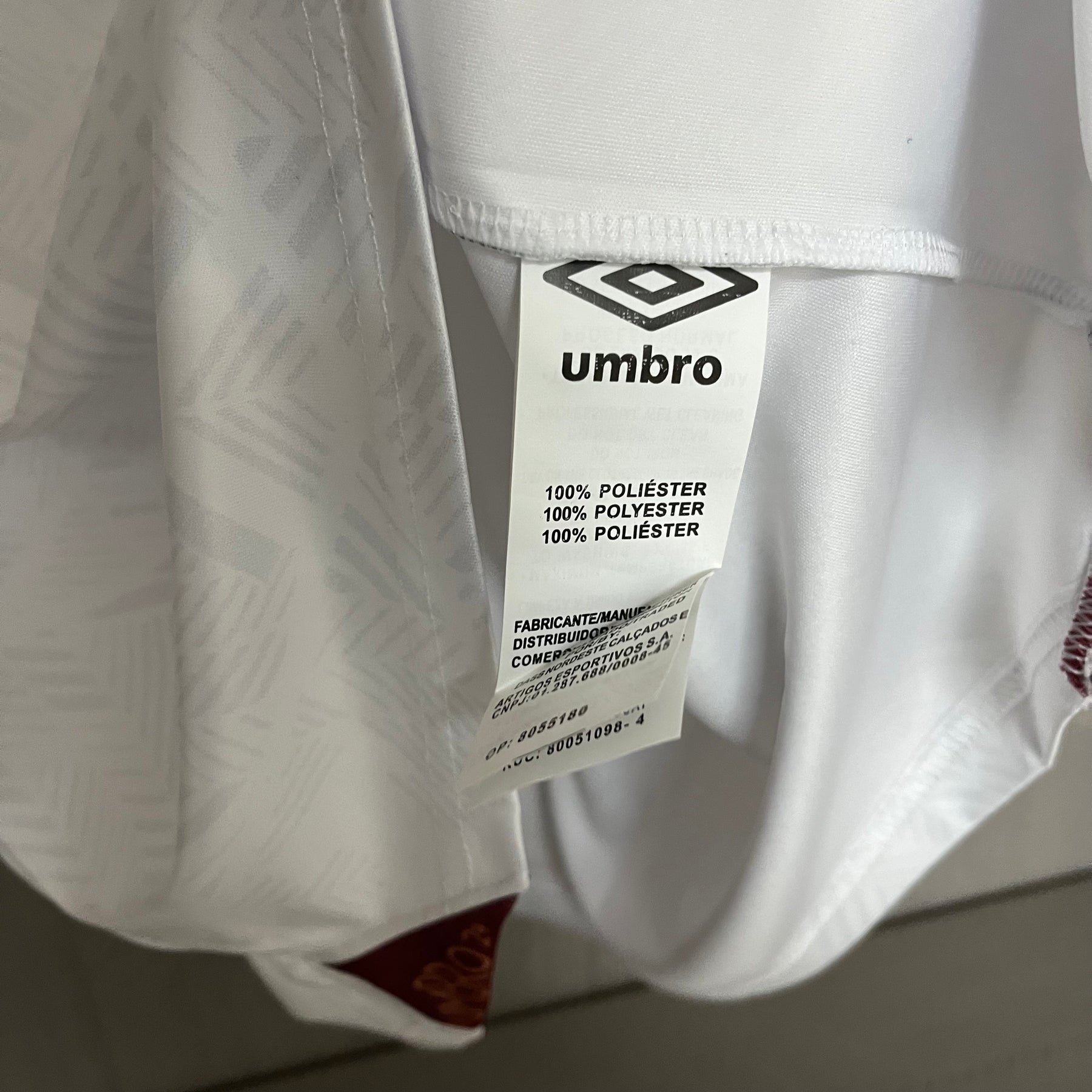 Camisa West Ham Third 24/25 Branca e Grená Torcedor Masculina Umbro