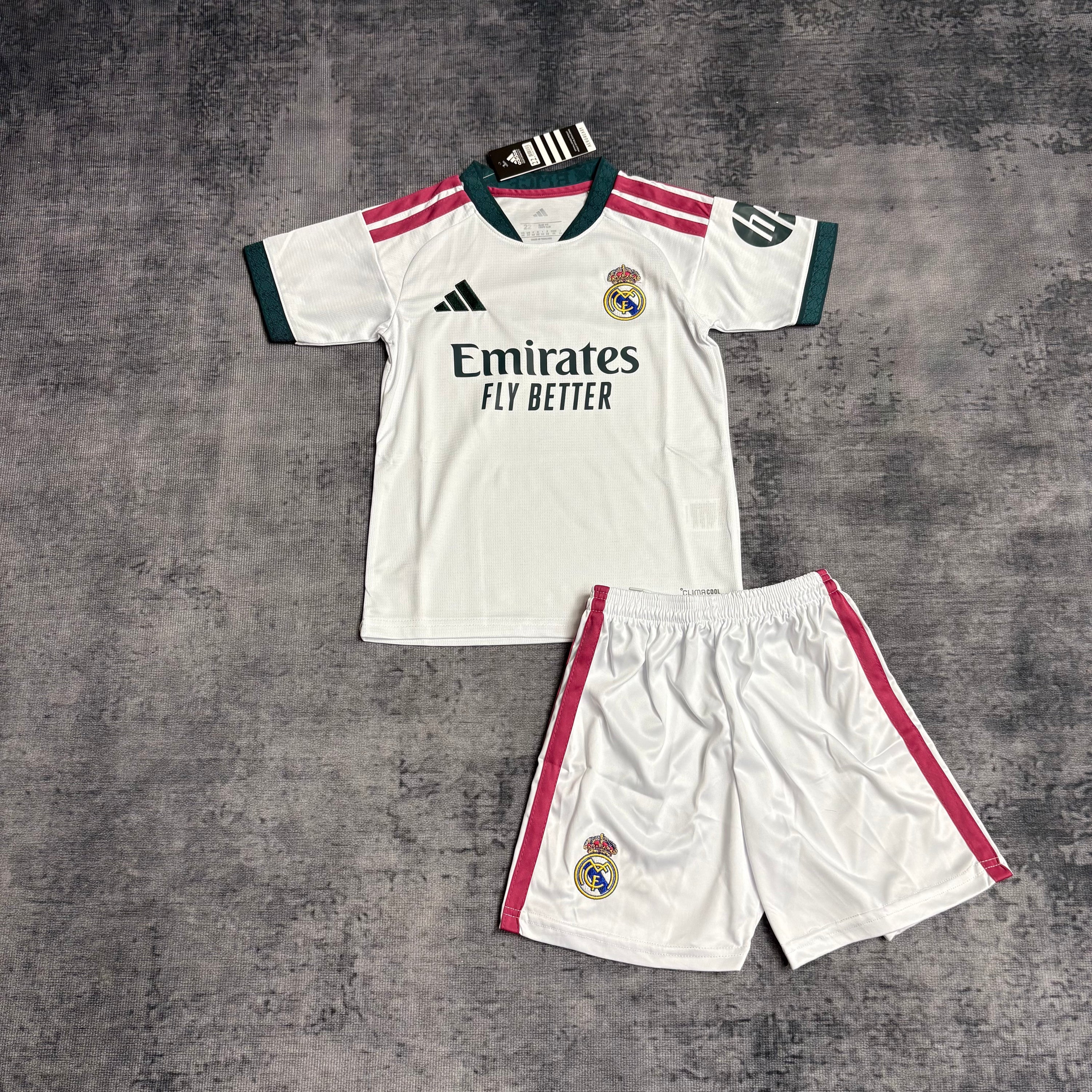 Conjunto Infantil Real Madrid 2026/27