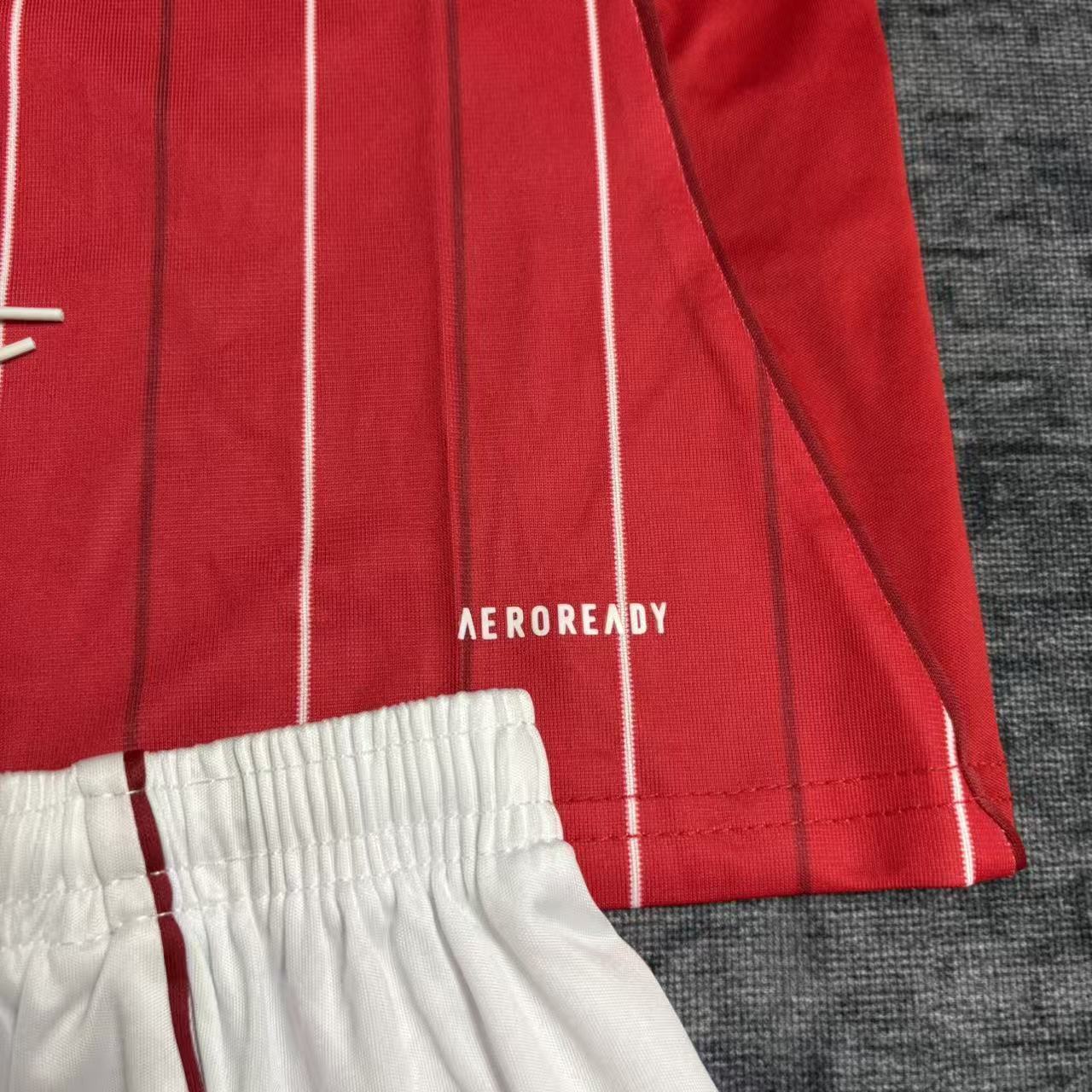 Conjunto Infantil Nottingham Forest 2025/26