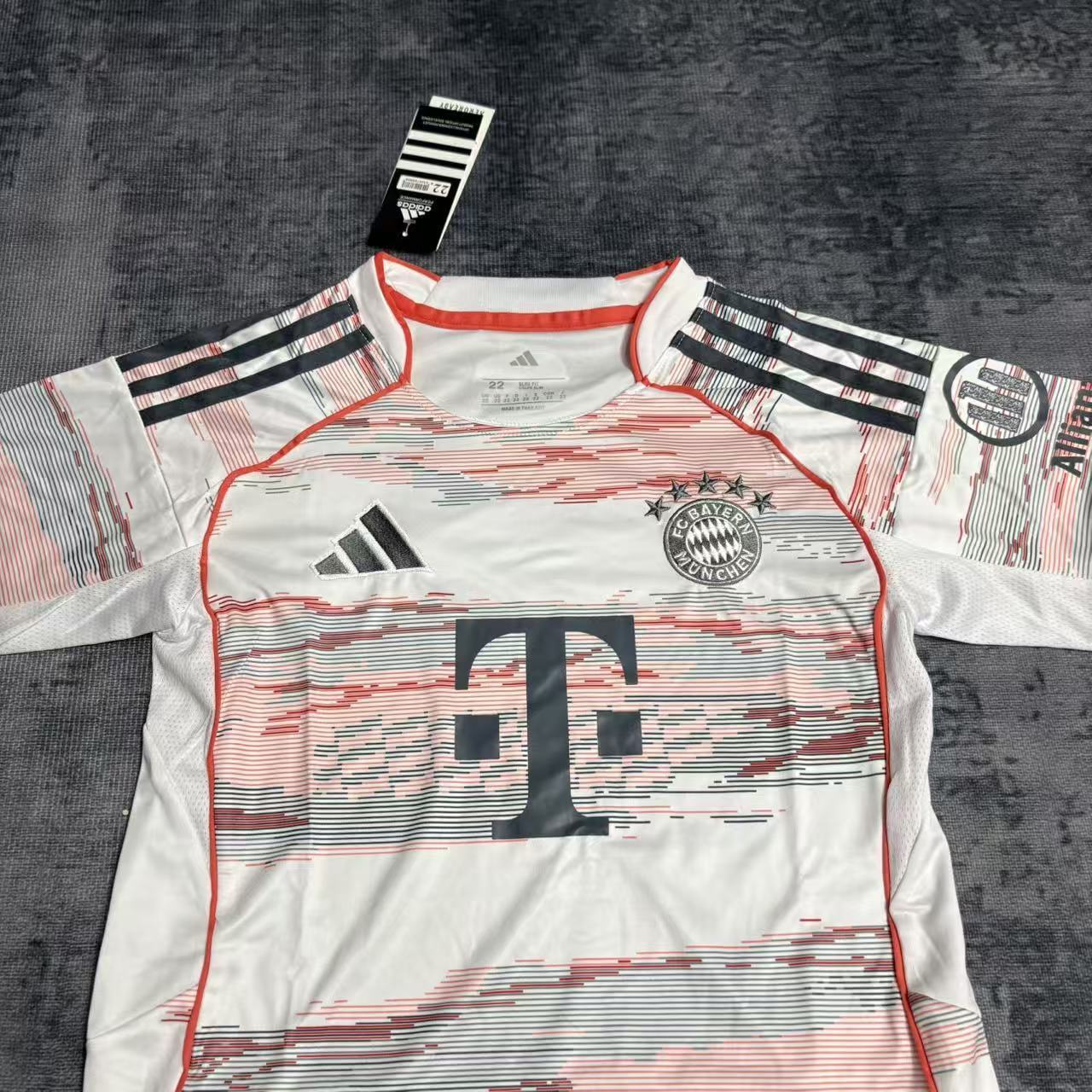 Conjunto Infantil Bayern de Munique 2025/26