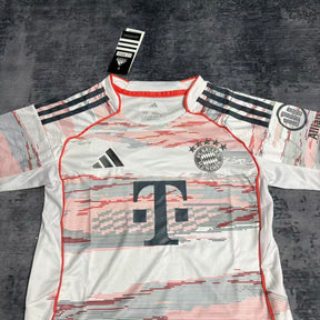 Conjunto Infantil Bayern de Munique 2025/26