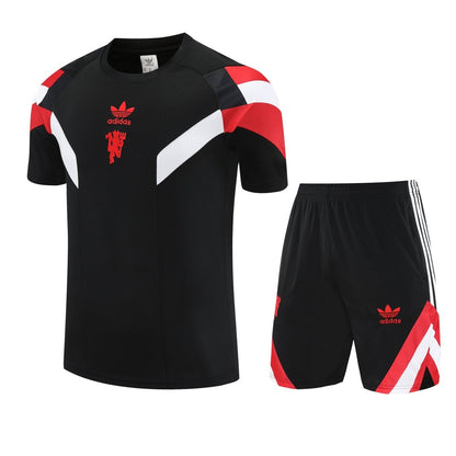 Kit de Treino adulto Manchester United 2025/26 Short e Camisa