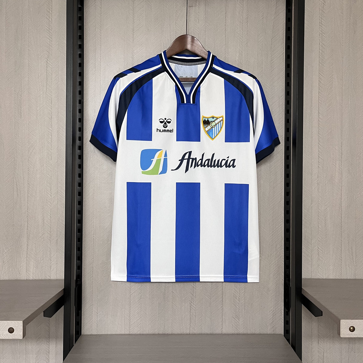 Camisa do Málaga I 2025  -Branca e azul