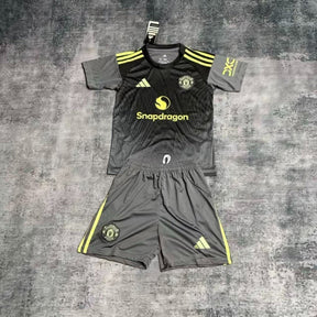 Conjunto Infantil Manchester United 2025/26