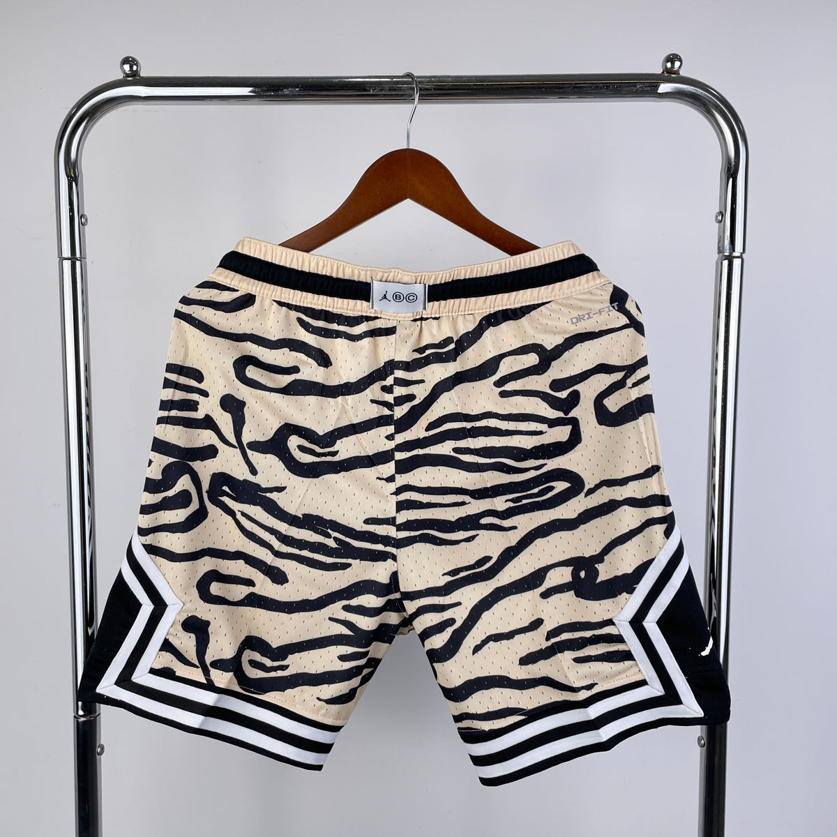 Short Jordan Dri-FIT Diamond Amarelo/Preto