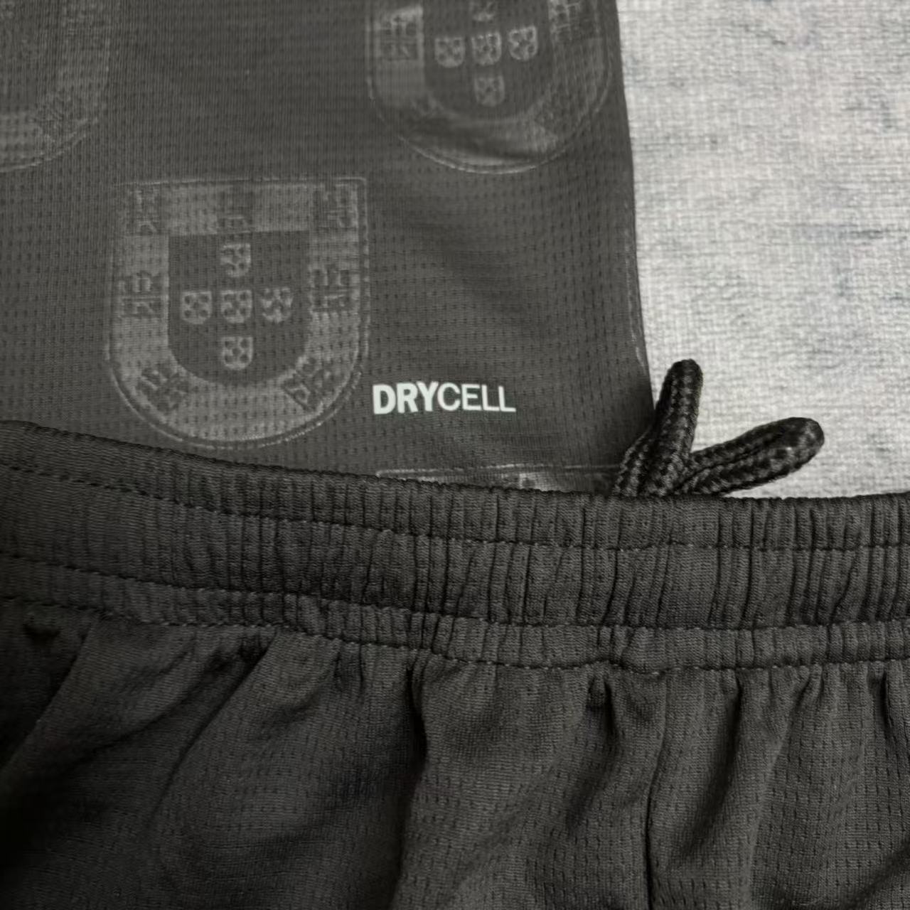 Conjunto Infantil Portugal Pantera Negra 2025/26