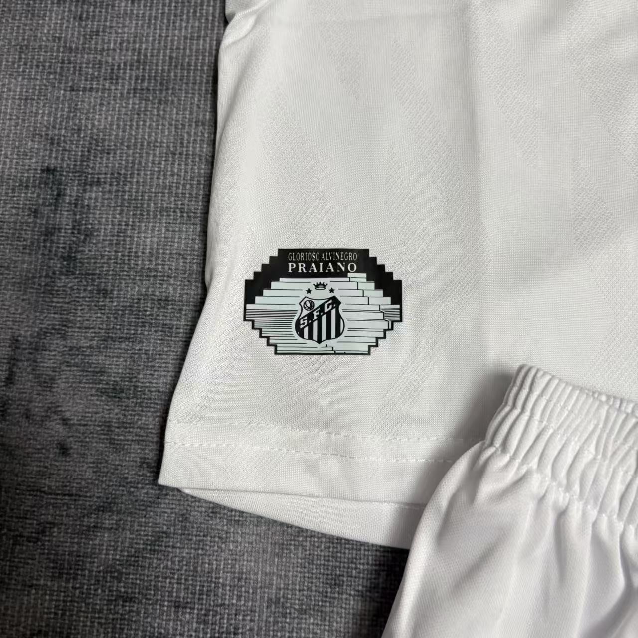 Conjunto Infantil Santos 2025/26