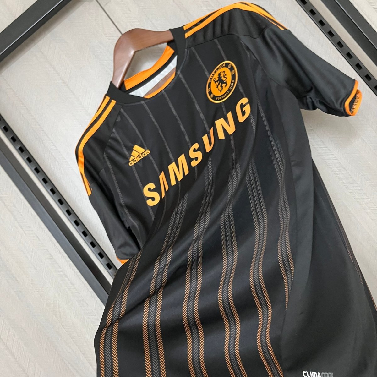 Camisa Chelsea Retrô 2010/11 Preta e dourada - Adidas - DA Sports Oficial