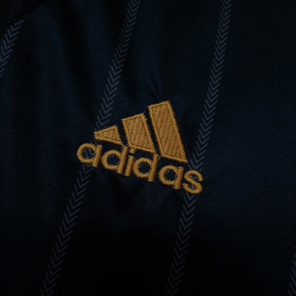 Camisa Chelsea Retrô 2010/11 Preta e dourada - Adidas - DA Sports Oficial