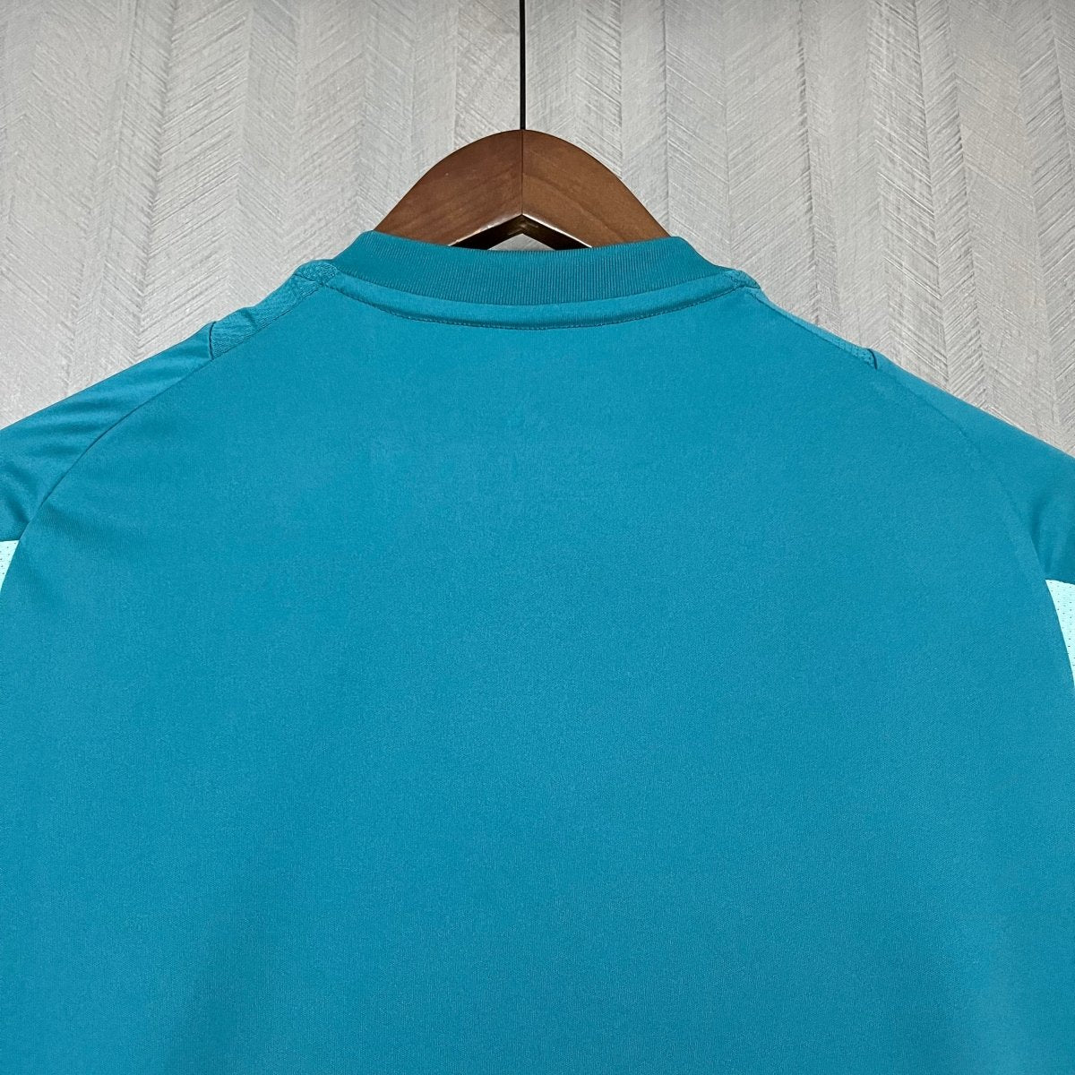 Camisa Cruzeiro 25/26 Treino Adidas - Azul Turquesa+Branco - (Feminina) - DA Sports Oficial