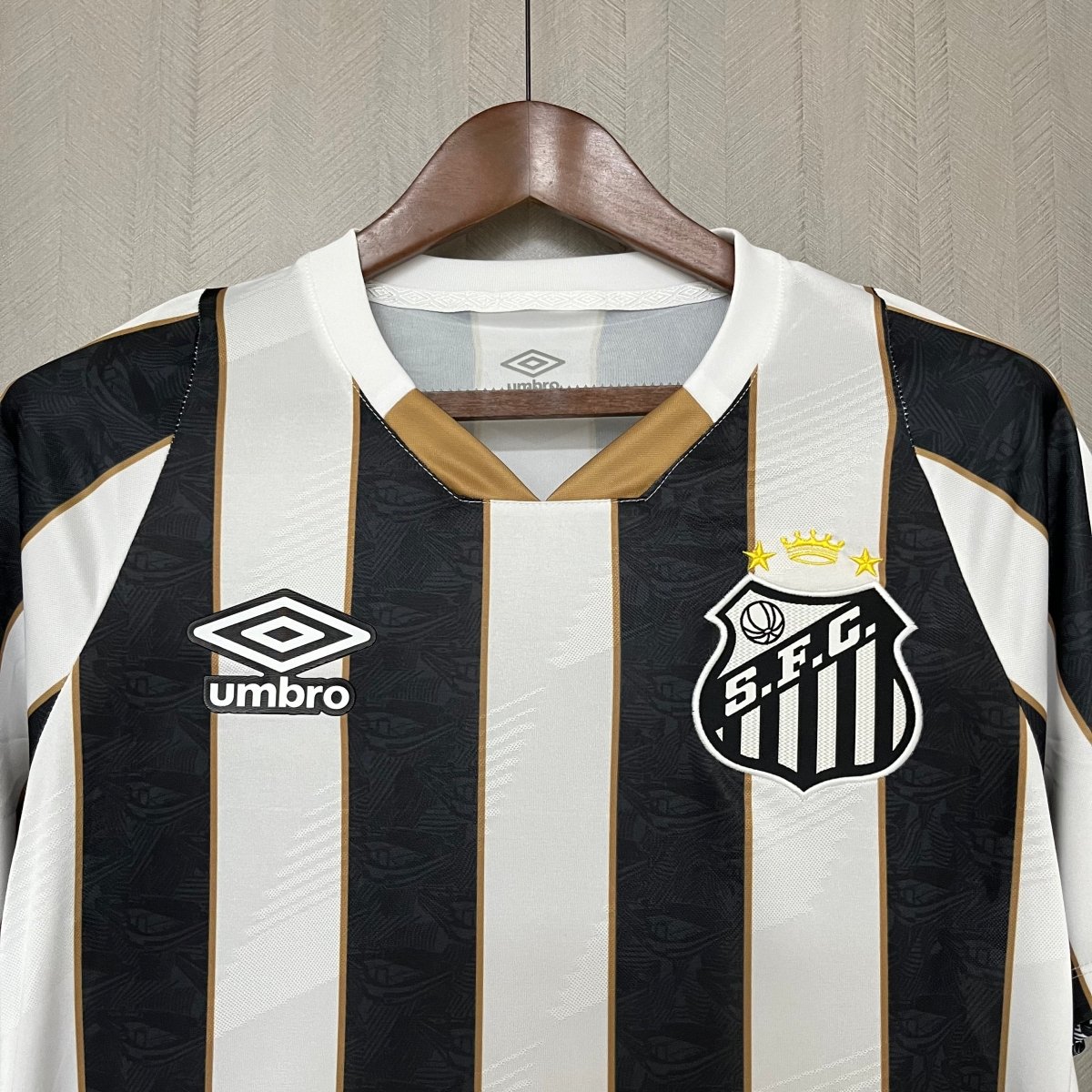 Camisa do Santos 24/25 Preta e Branca (Neymar JR 10 Incluso) - DA Sports Oficial