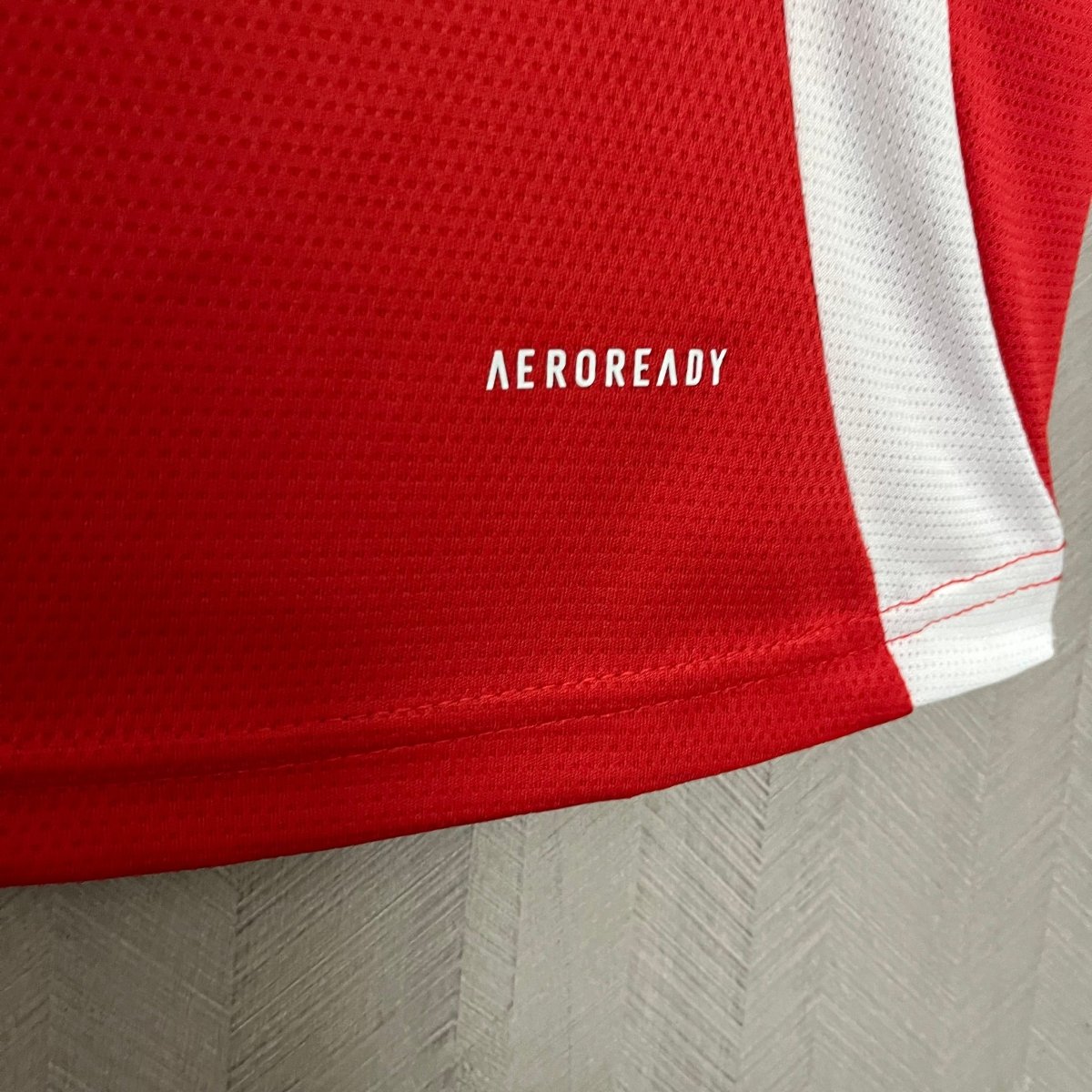 Camisa Feminina adidas Internacional 2025/26 I - DA Sports Oficial