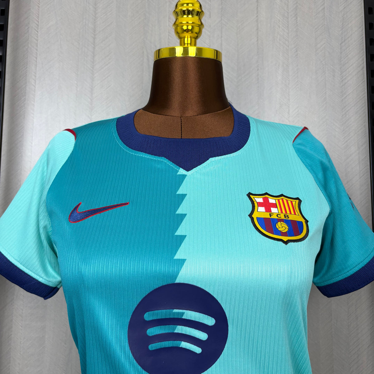 Camisa Feminina do Barcelona Third 2026/27 Torcedor