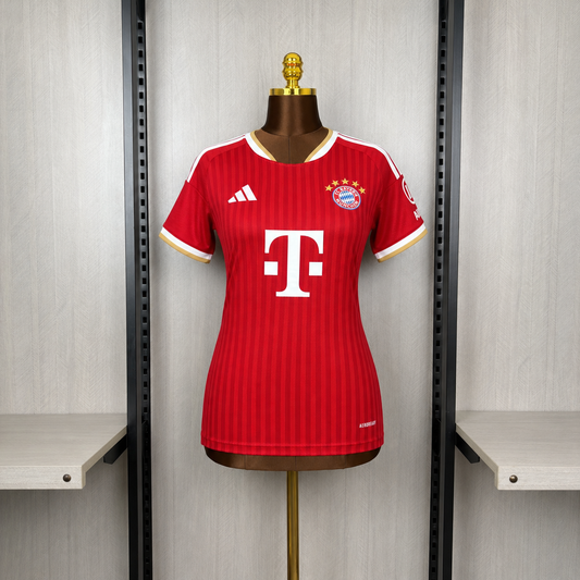 Camisa Feminina do Bayern de Munique Home 2026/27 Torcedor