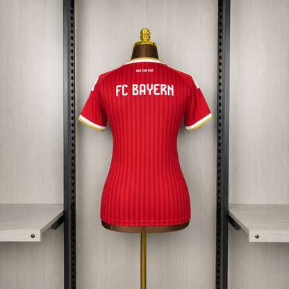 Camisa Feminina do Bayern de Munique Home 2026/27 Torcedor
