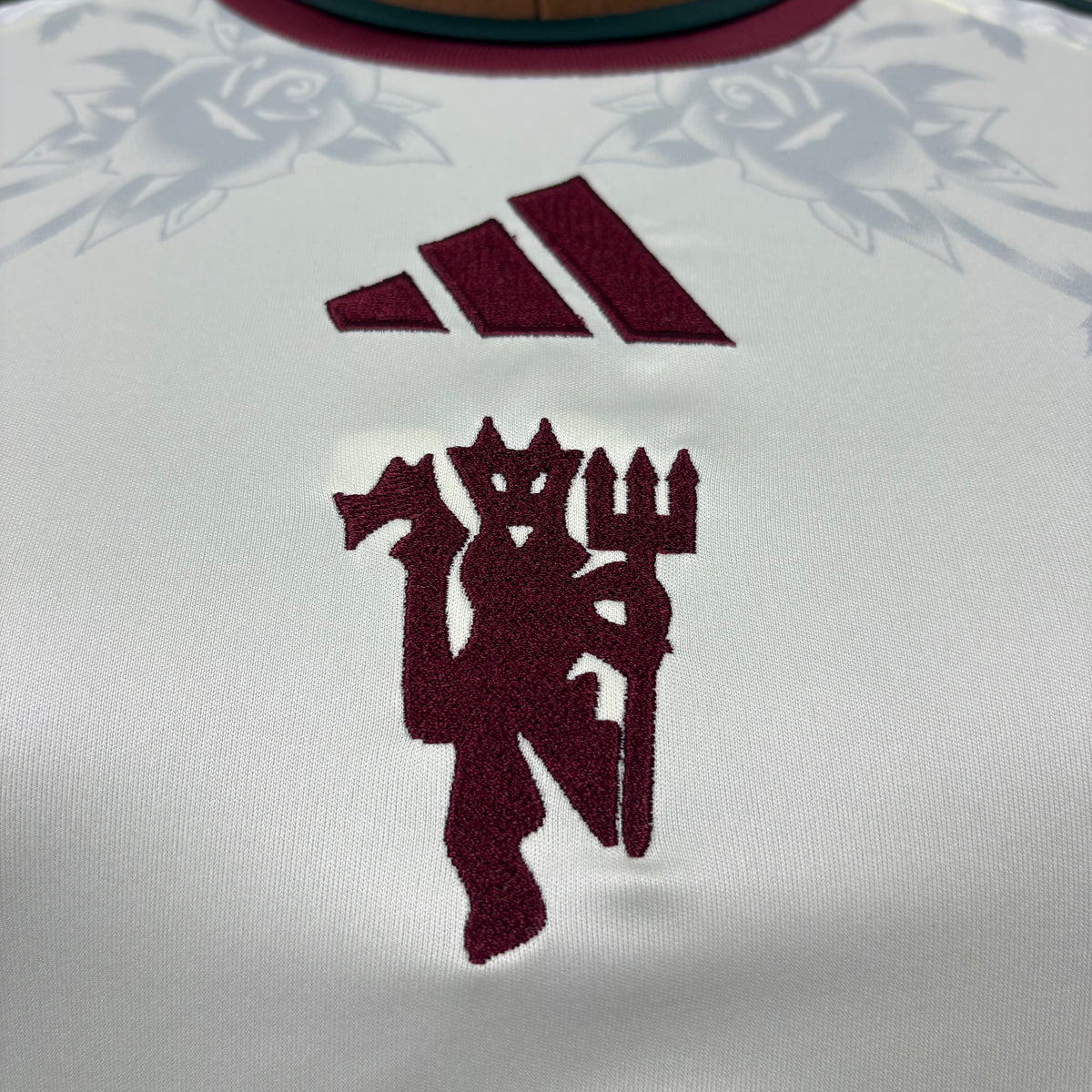 Camisa Feminina do Manchester United Third 2026/27 Torcedor