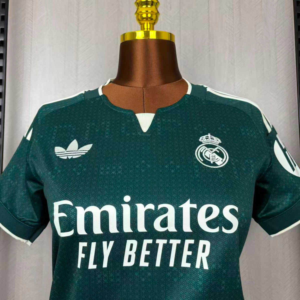 Camisa Feminina do Real Madrid Away 2026/27 Torcedor
