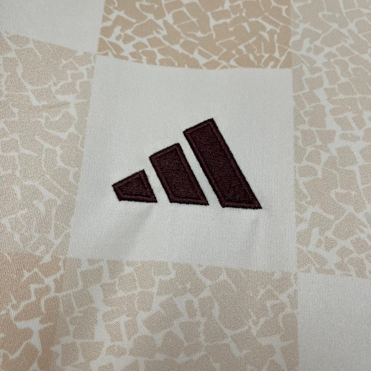 Camisa Flamengo 24/25 Adidas Pre Jogo Masculina - Bege - DA Sports Oficial