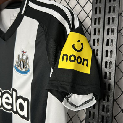 Camisa Newcastle United I 24/25 Branca e Preta - DA Sports Oficial