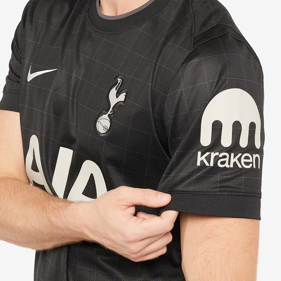 ウェア Nike Tottenham Hotspur Stray Kids Camisa Nike Tottenham 2025/26 Masculina - StrayKids – DA Sports