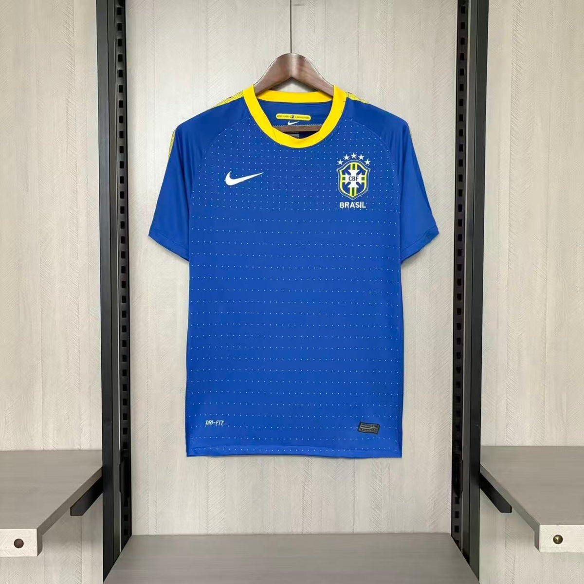 Camisa Retrô da Seleção Brasileira Away 2010 Torcedor