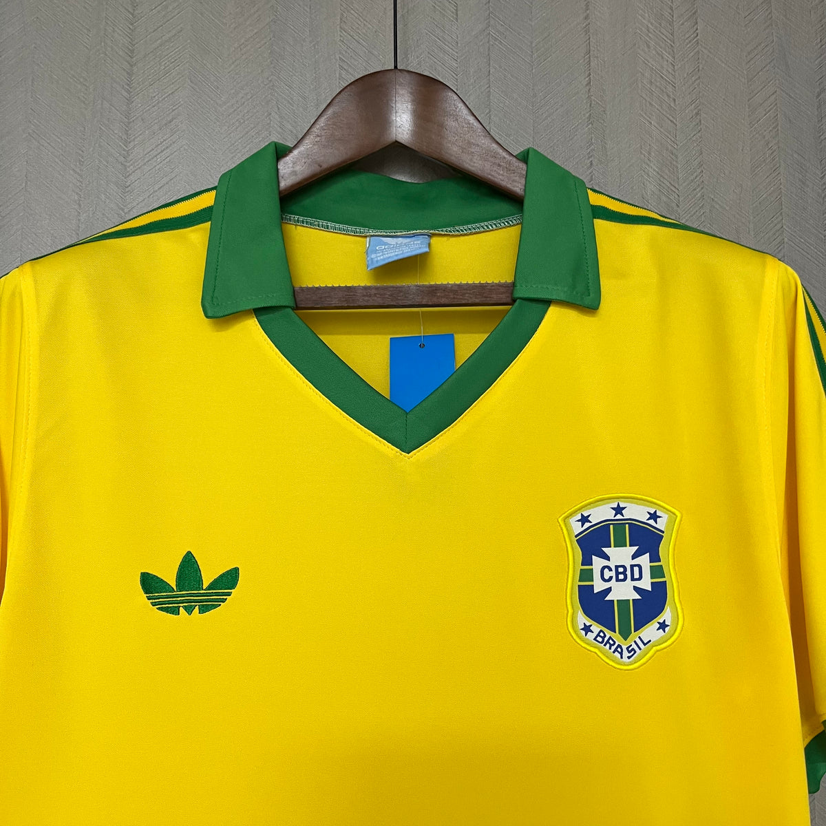 Camisa Retrô da Seleção Brasileira Home 1977 Torcedor
