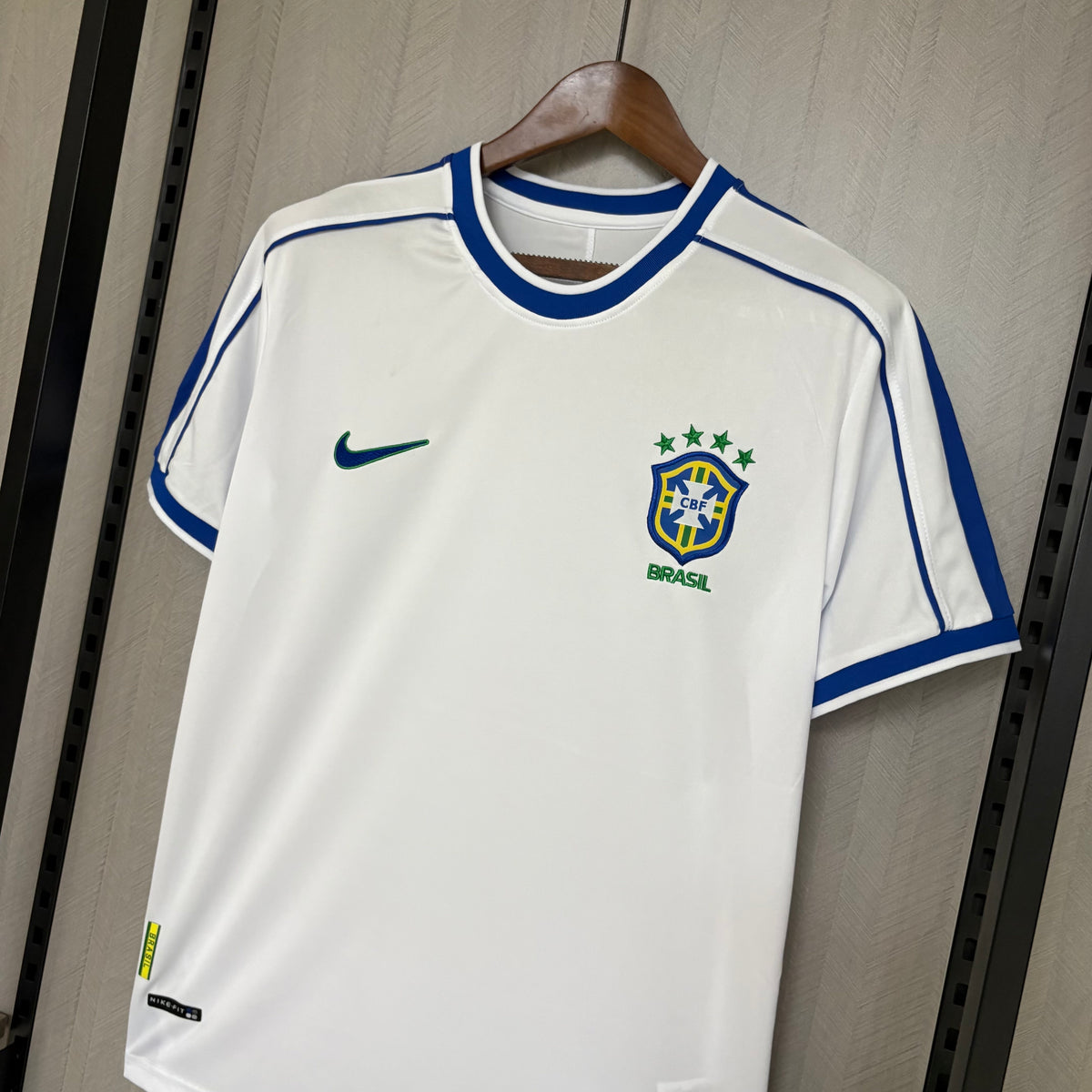 Camisa Retrô da Seleção Brasileira Home 1998 Torcedor