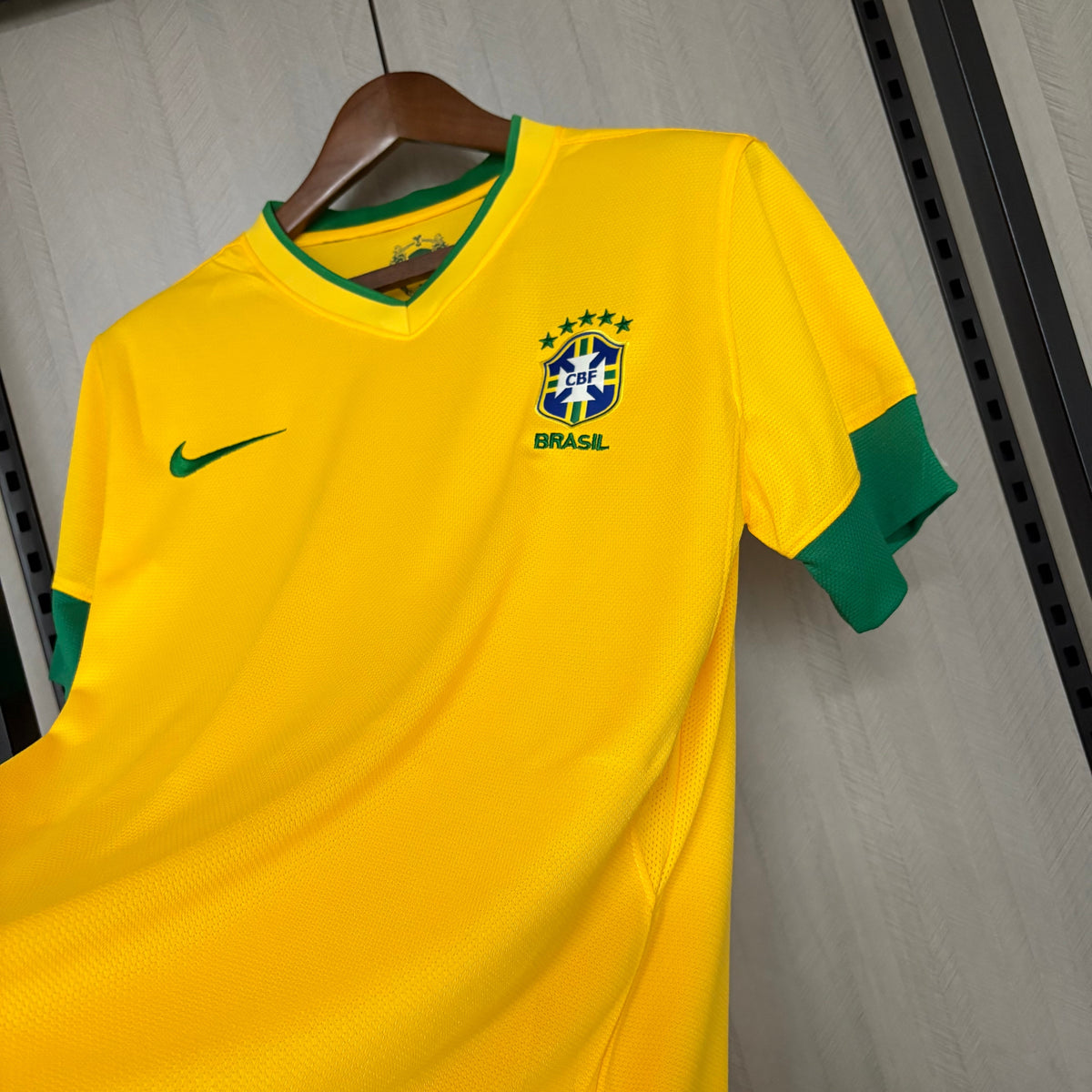 Camisa Retrô da Seleção Brasileira Home 2012 Torcedor