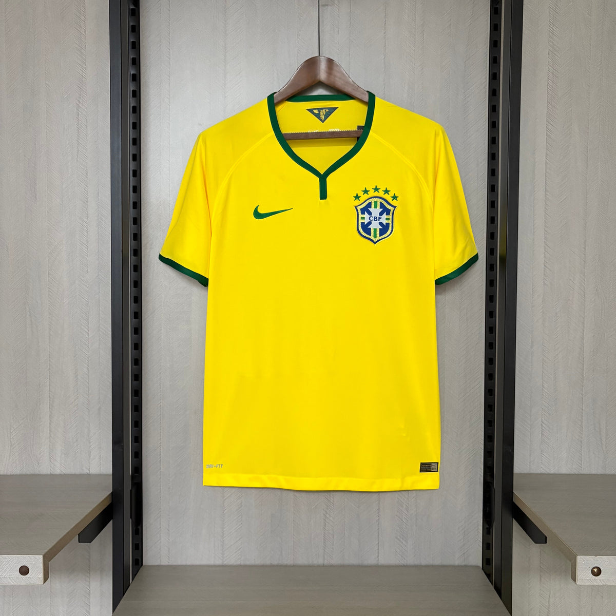 Camisa Retrô da Seleção Brasileira Home 2014 Torcedor