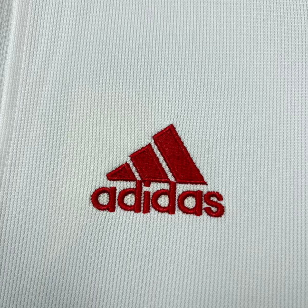 Camisa Retrô da Seleção Espanhola Away 2000/01 Torcedor