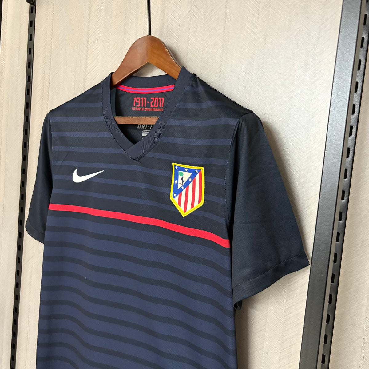 Camisa Retrô do Atlético de Madrid Away 2011/12 Torcedor