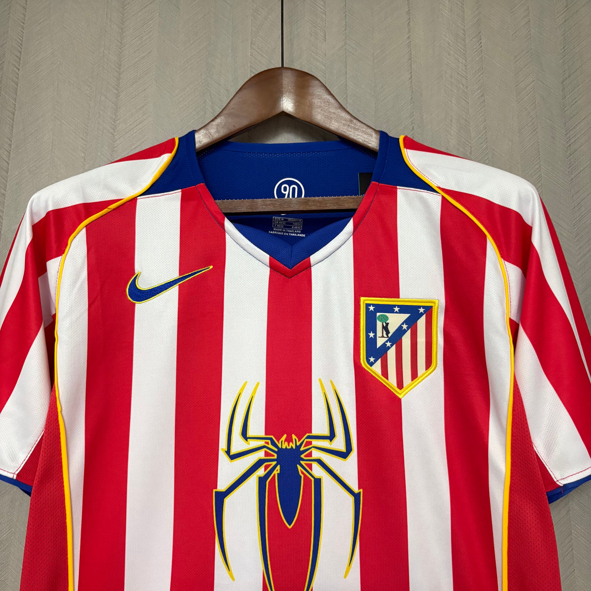 Camisa Retrô do Atlético de Madrid Home 2004 Torcedor